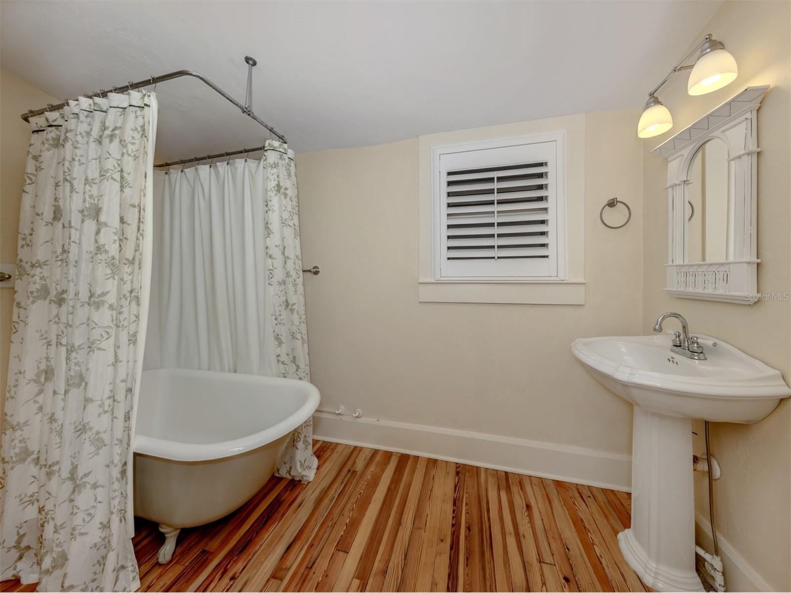 726 Eagle Point Drive Venice FL 34285 - ROBERTS BAY N6139850 image24