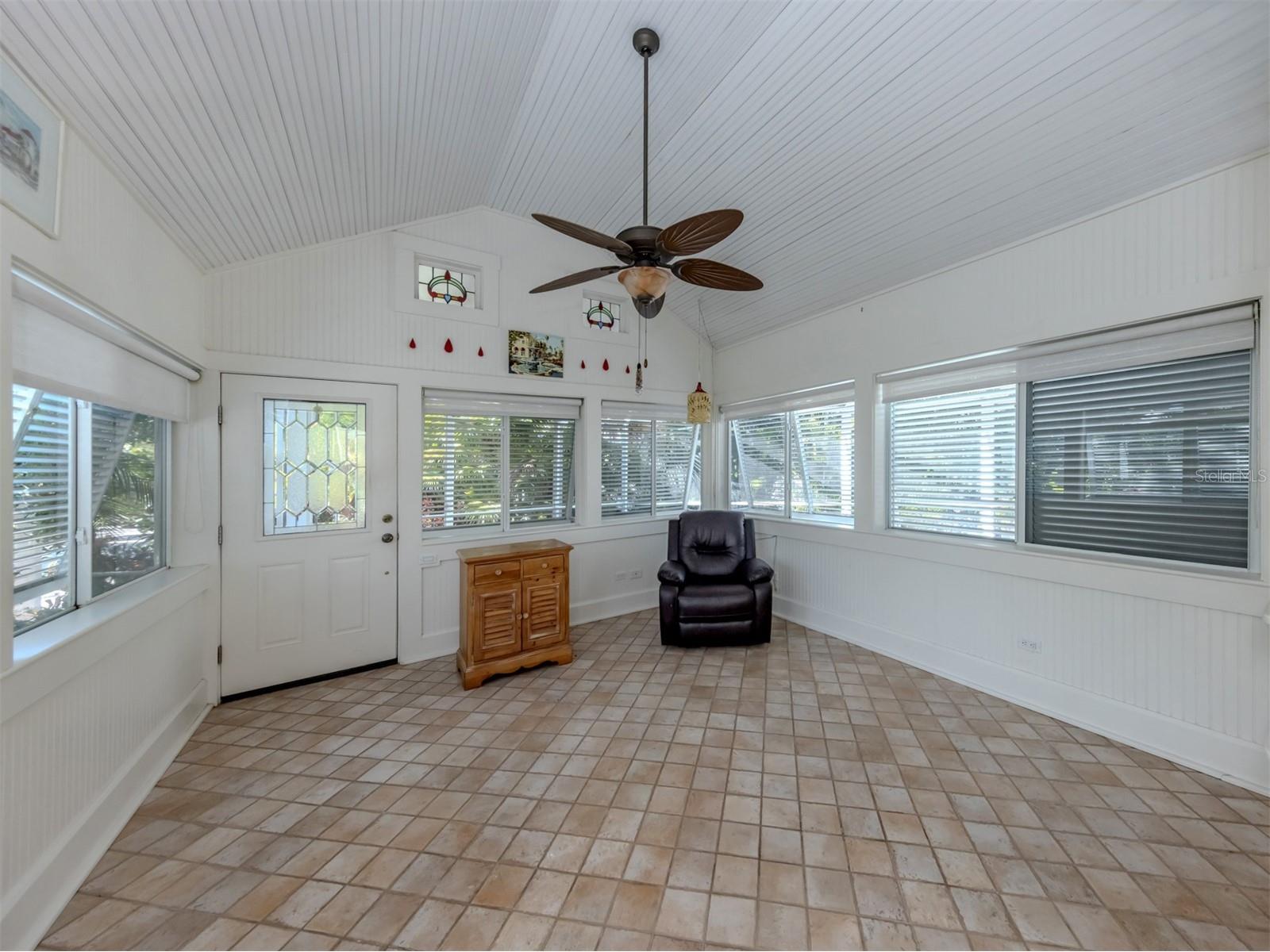 726 Eagle Point Drive Venice FL 34285 - ROBERTS BAY N6139850 image25