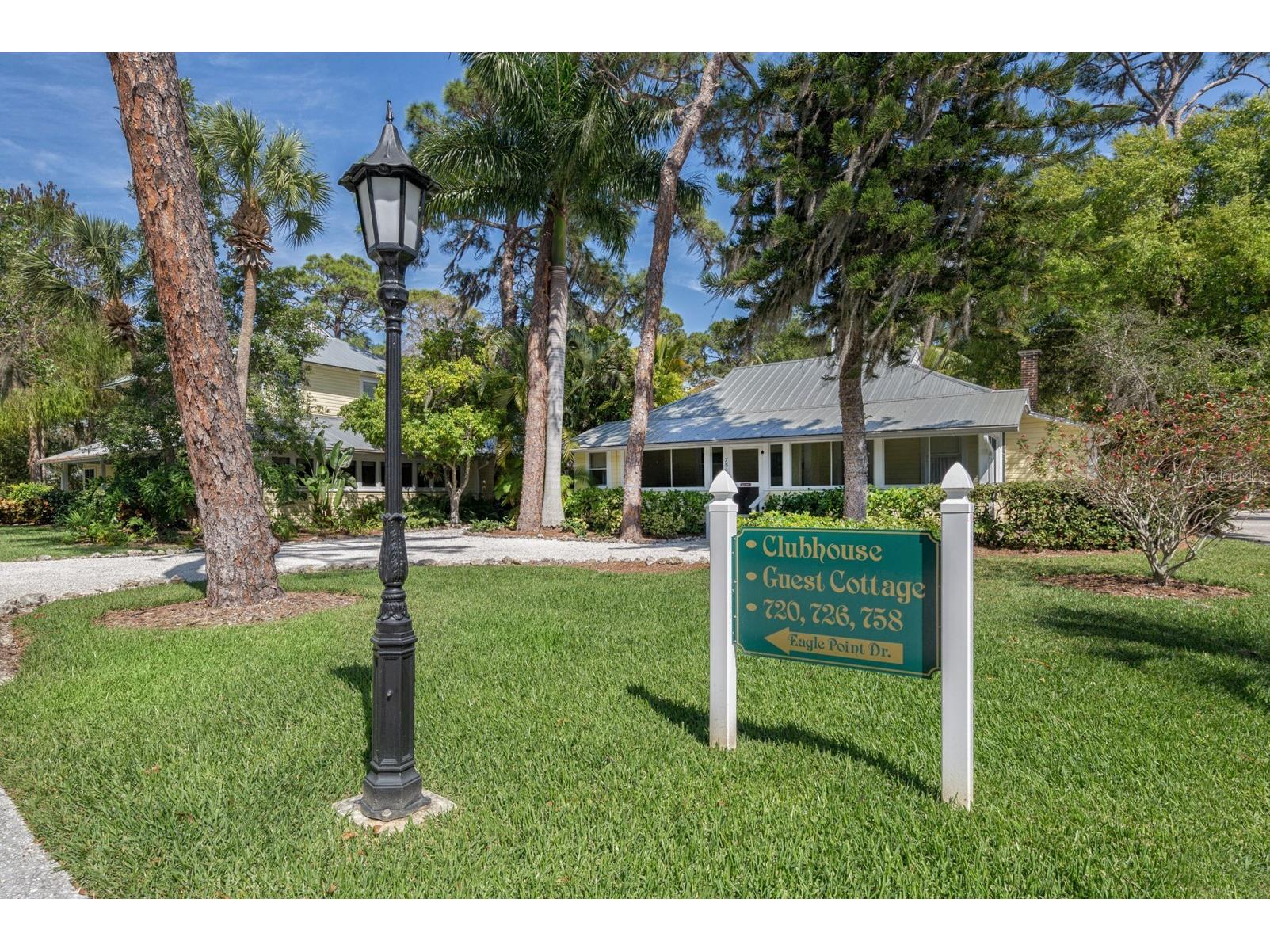 726 Eagle Point Drive Venice FL 34285 - ROBERTS BAY N6139850 image42