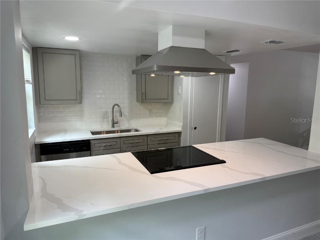 726 Edgewater Drive #2 Orlando FL 32804 O6318635 image2