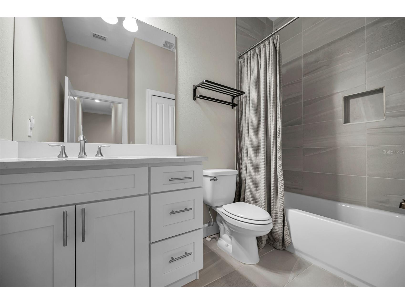 726 Grand Cypress Lane Tarpon Springs FL 34689 TB8526131 image3
