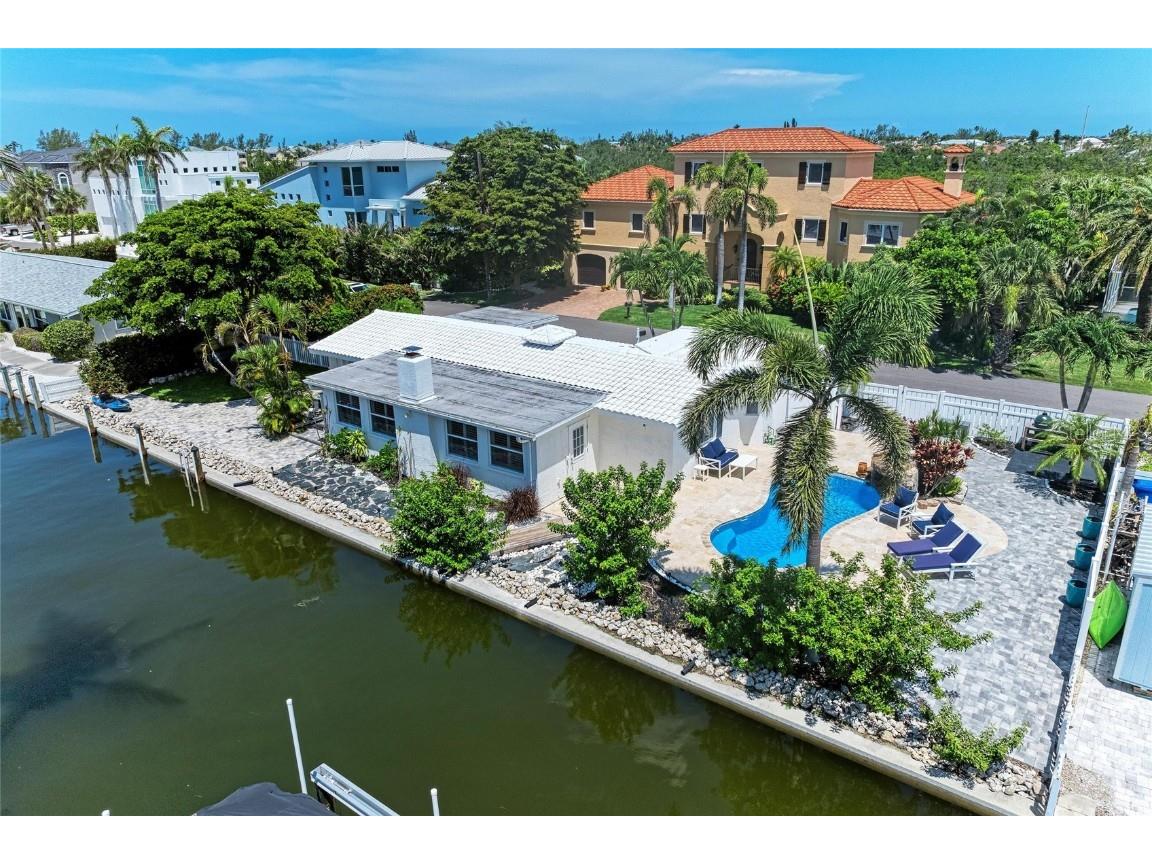 726 Jungle Queen Way Longboat Key FL 34228 A4657219 image2