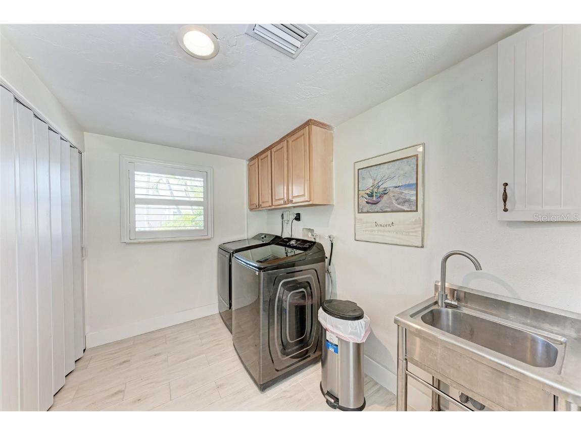 726 Jungle Queen Way Longboat Key FL 34228 A4657219 image34