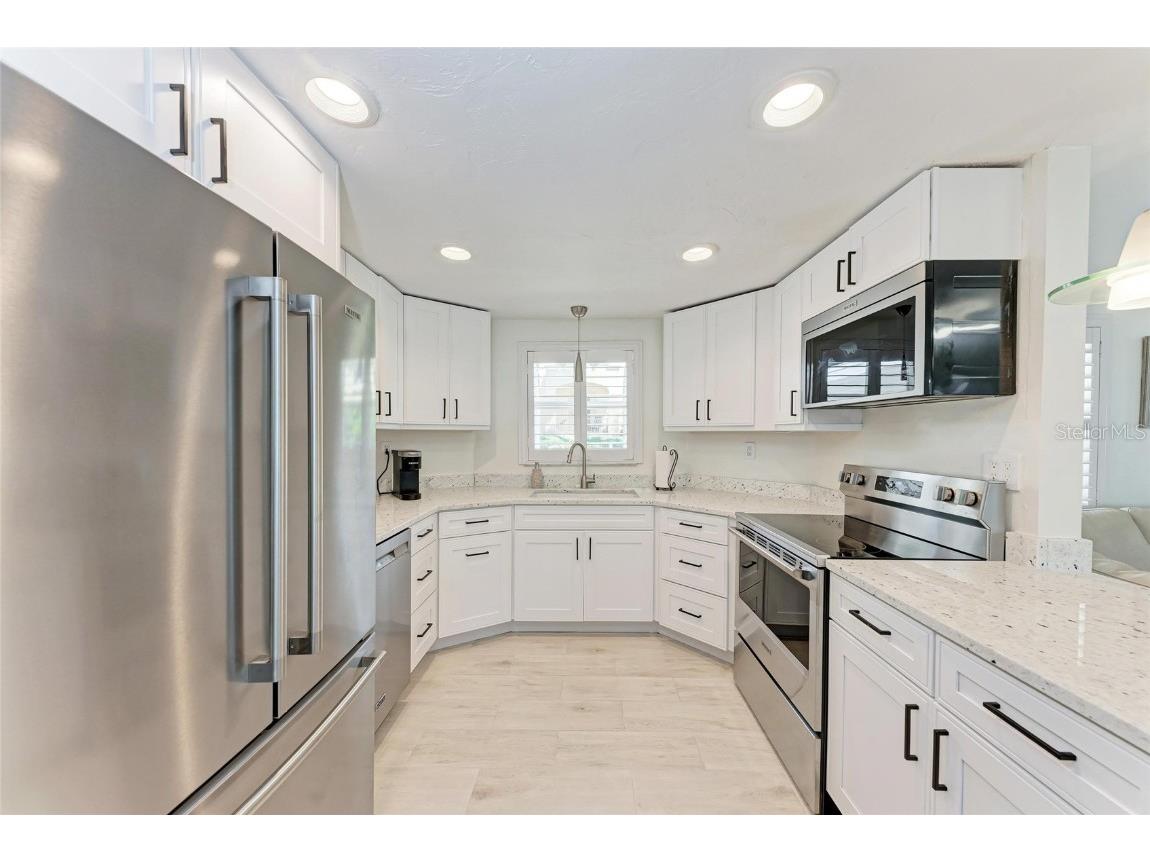 726 Jungle Queen Way Longboat Key FL 34228 A4657219 image4