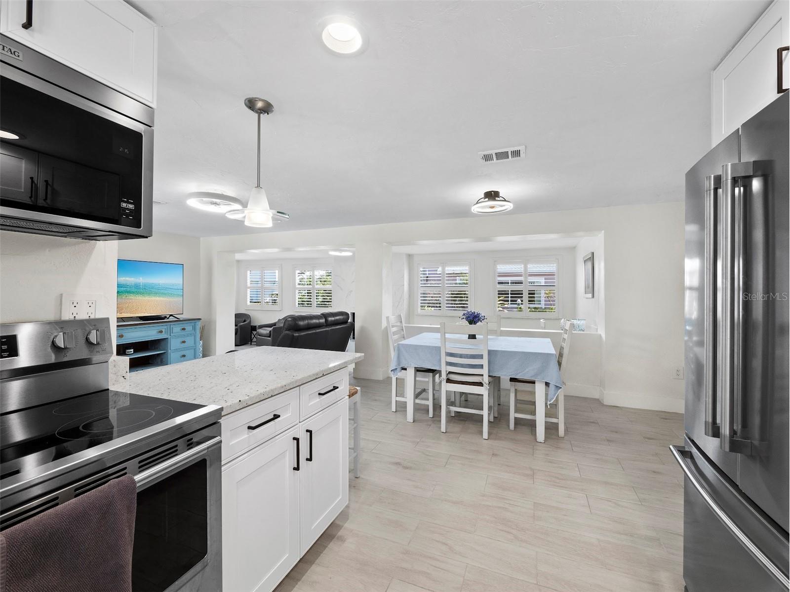 726 Jungle Queen Way Longboat Key FL 34228 A4684733 image13