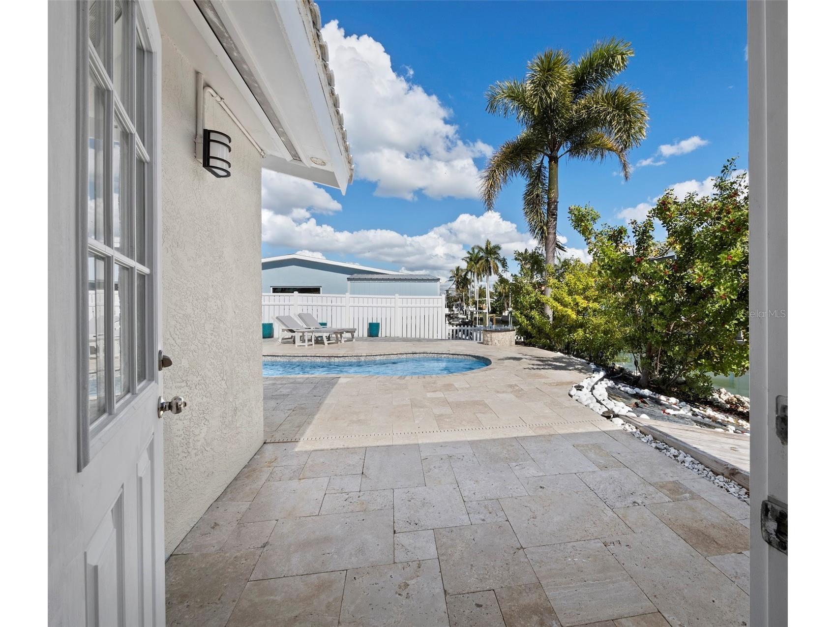 726 Jungle Queen Way Longboat Key FL 34228 A4684733 image18