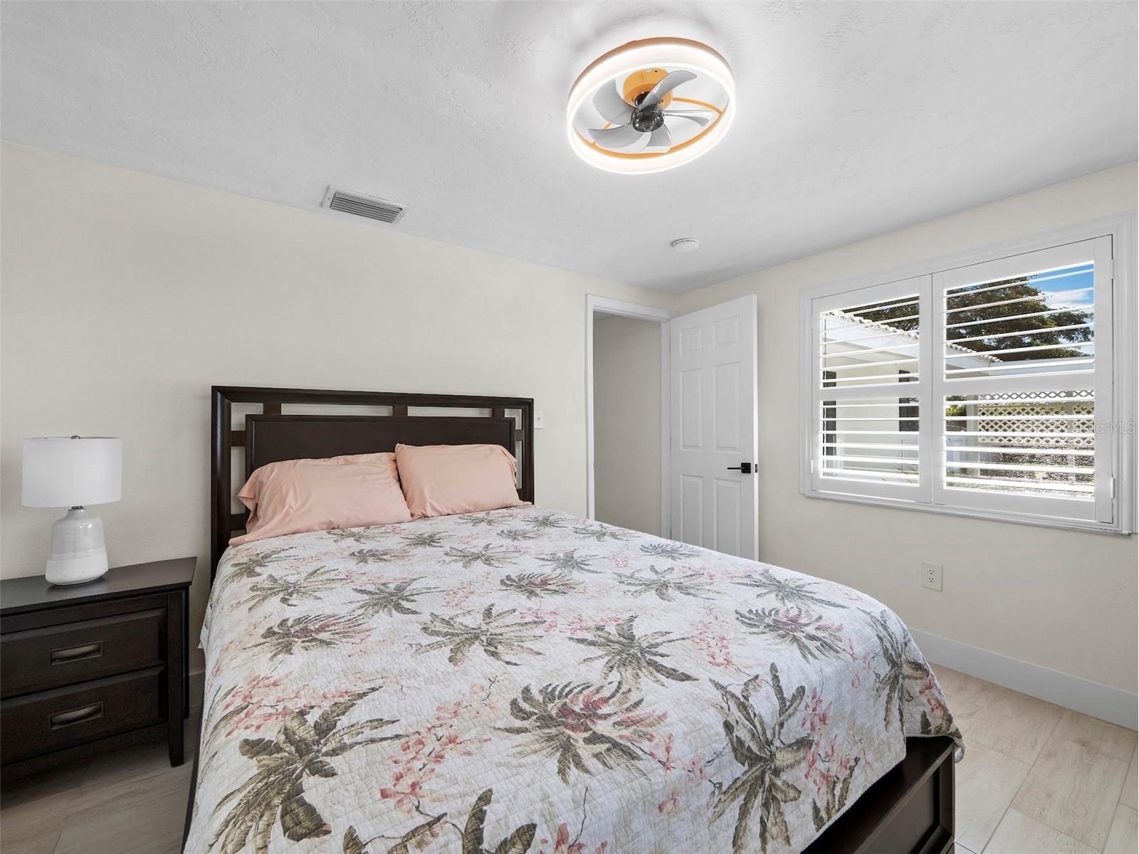 726 Jungle Queen Way Longboat Key FL 34228 A4684733 image23