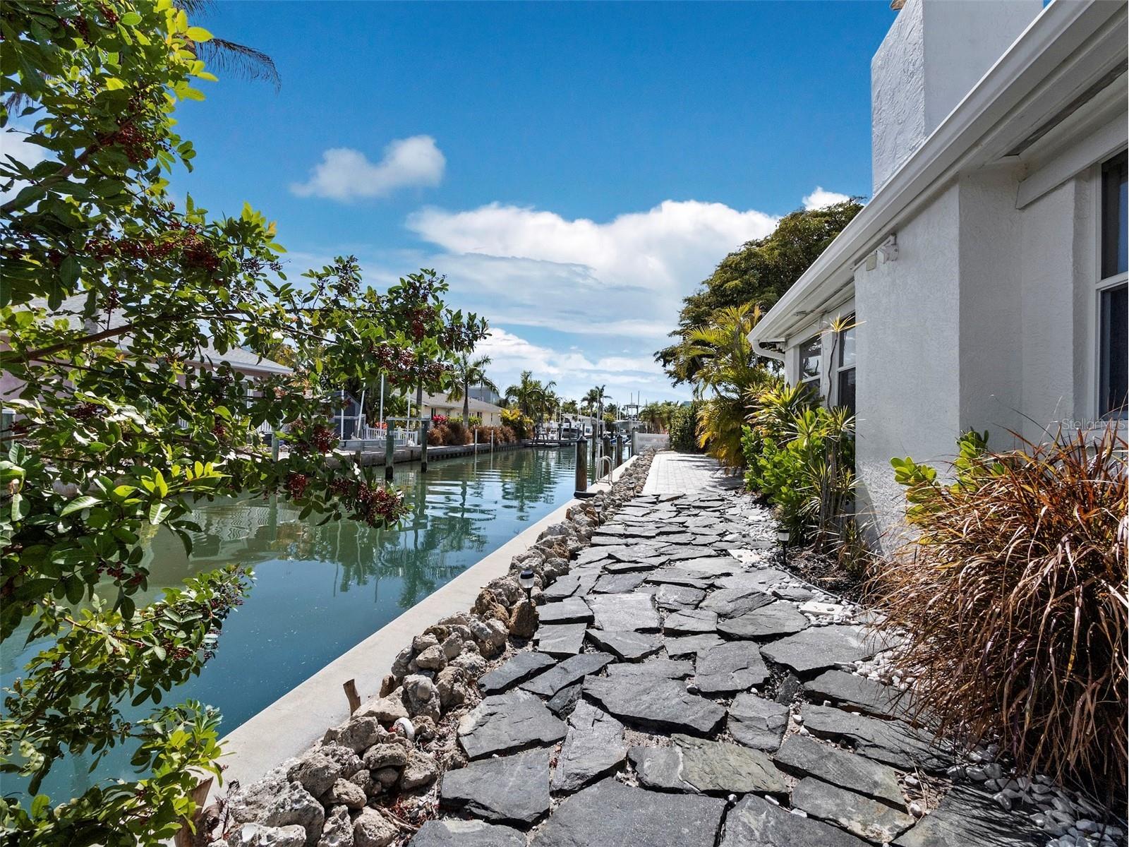 726 Jungle Queen Way Longboat Key FL 34228 A4684733 image33