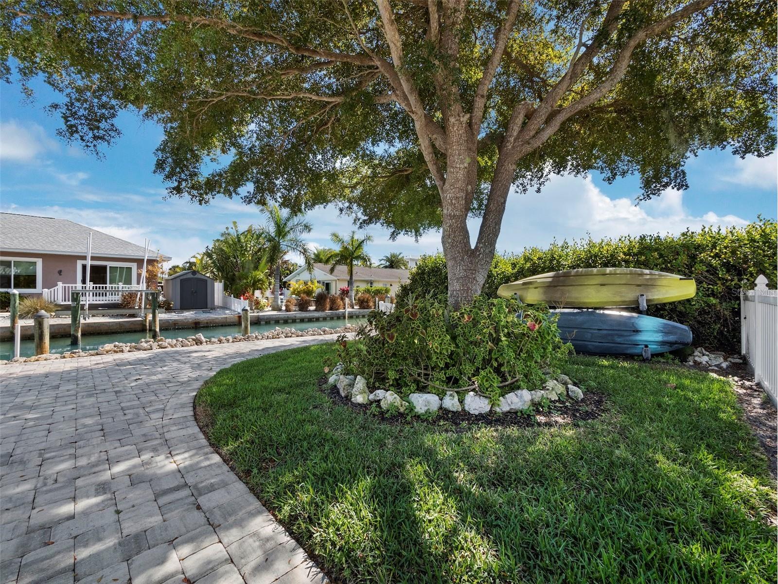 726 Jungle Queen Way Longboat Key FL 34228 A4684733 image40