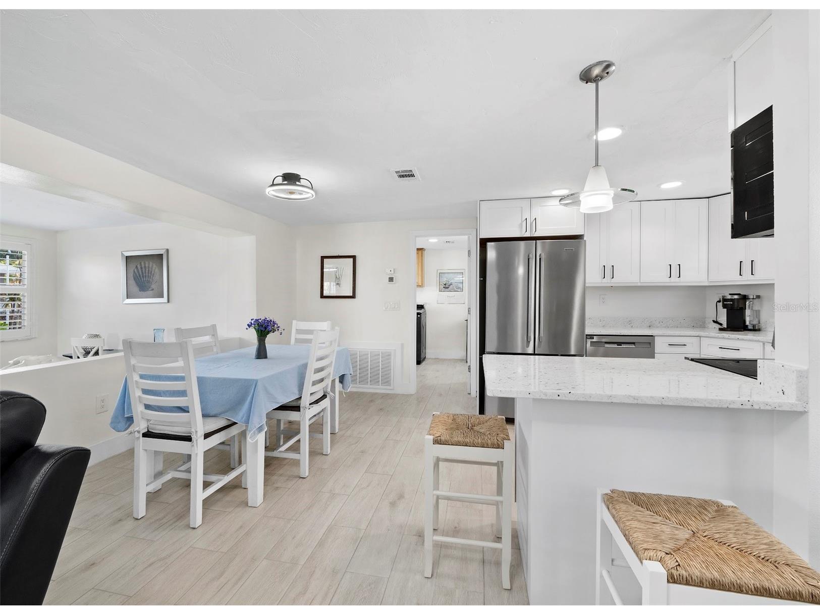 726 Jungle Queen Way Longboat Key FL 34228 A4684733 image8