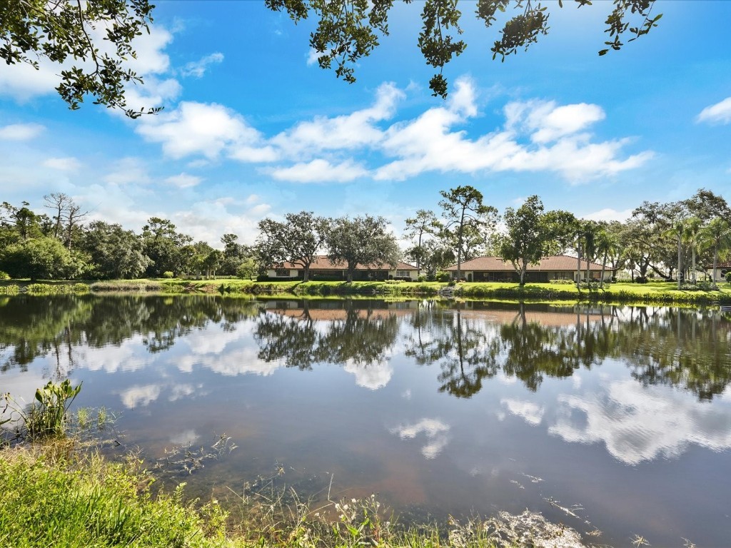 7261 Golf Pointe Way Way Sarasota FL 34243 A4658751 image19