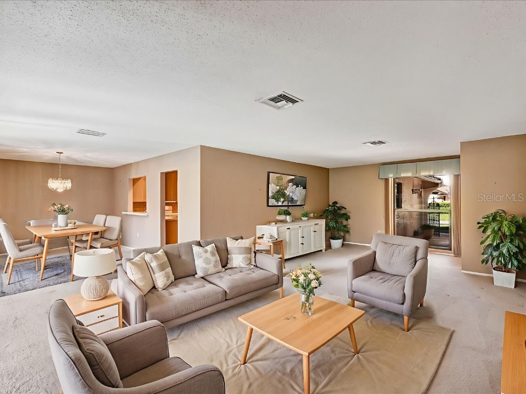 7261 Golf Pointe Way Way Sarasota FL 34243 A4658751 image5