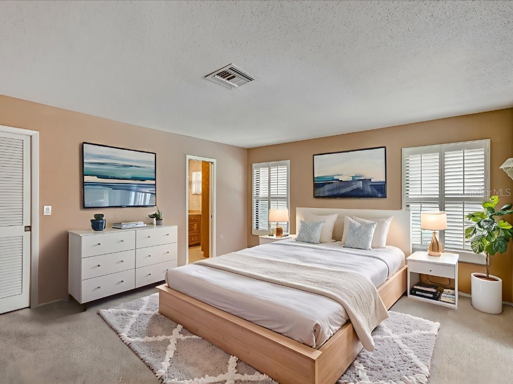 7261 Golf Pointe Way Way Sarasota FL 34243 A4658751 image7