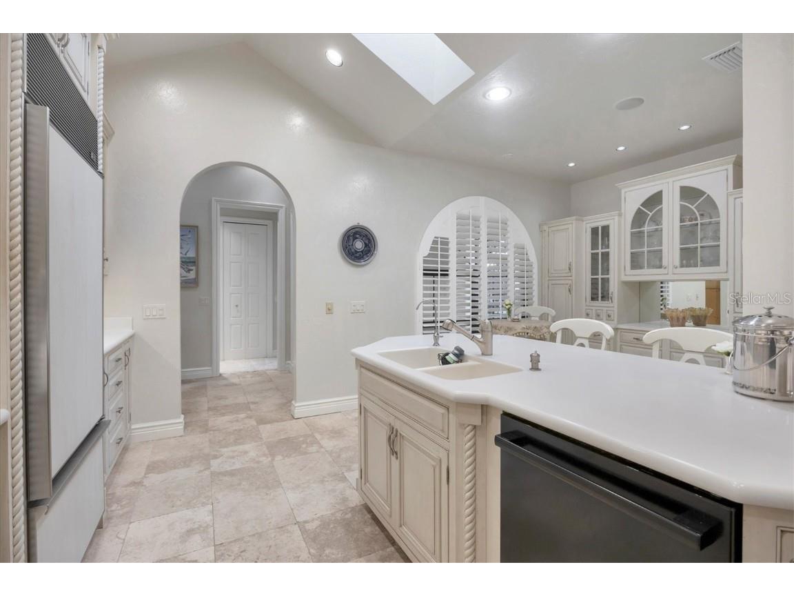 7261 Villa D Este Drive Sarasota FL 34238 A4645986 image8