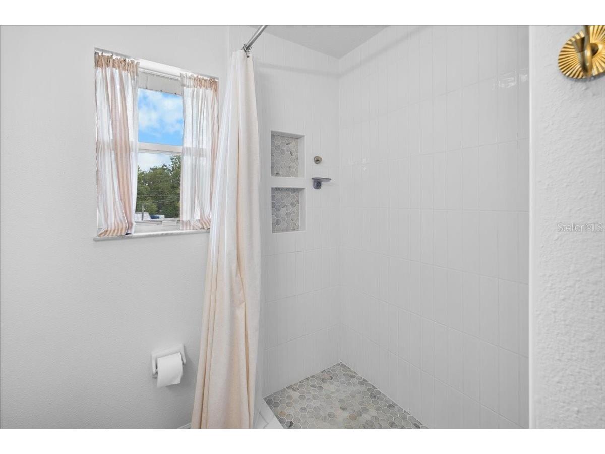 7264 Aberdeen Court Weeki Wachee FL 34607 - WEEKI WACHEE RIVER TB8512787 image25