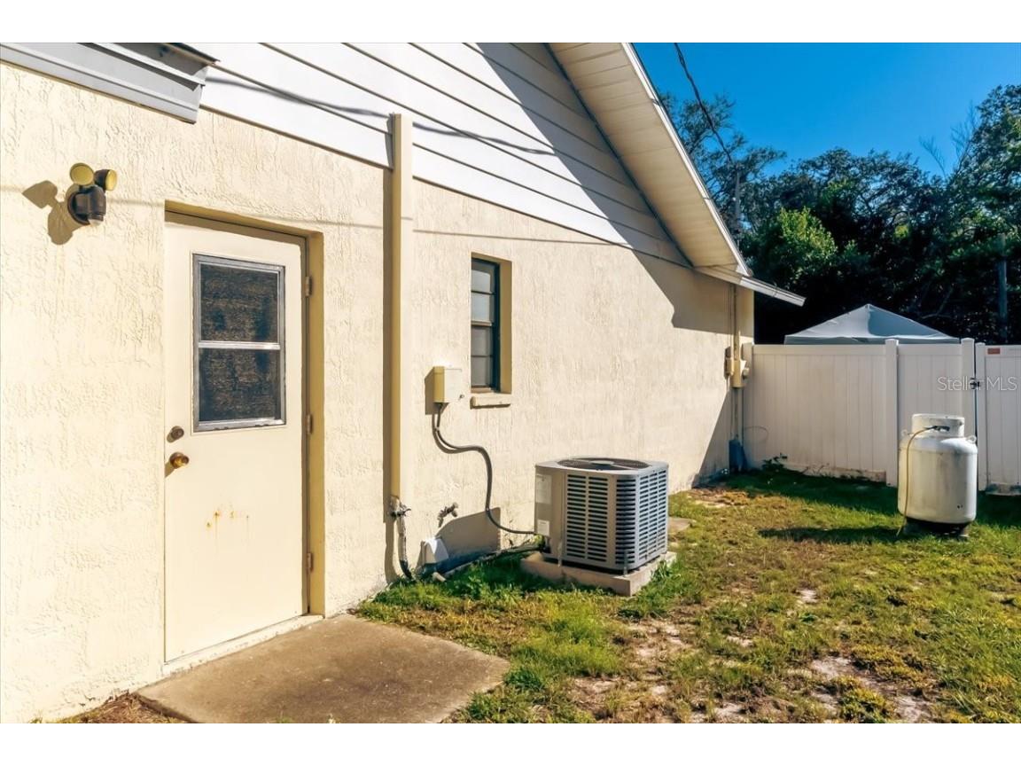 7264 Lindhurst Street Spring Hill FL 34606 W7880832 image6