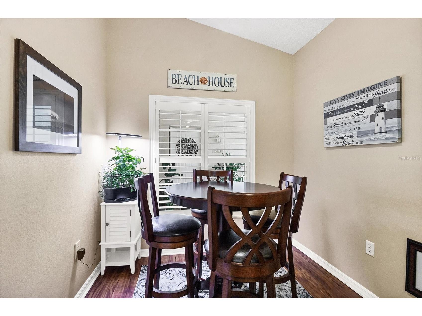 7266 Eleanor Circle #202 Sarasota FL 34243 N6141781 image11