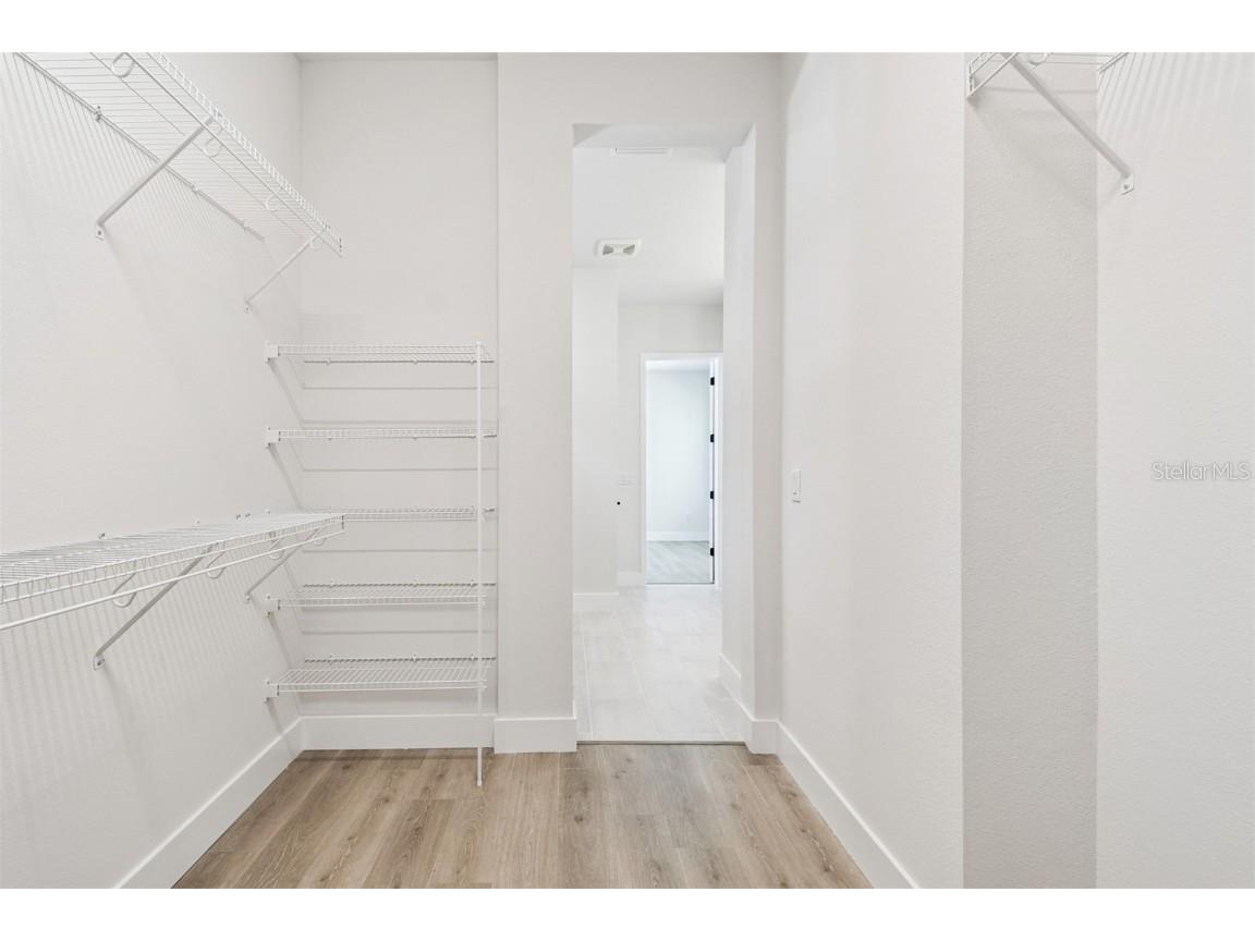 7267 Kodiak Lane Sarasota FL 34240 TB8437851 image26