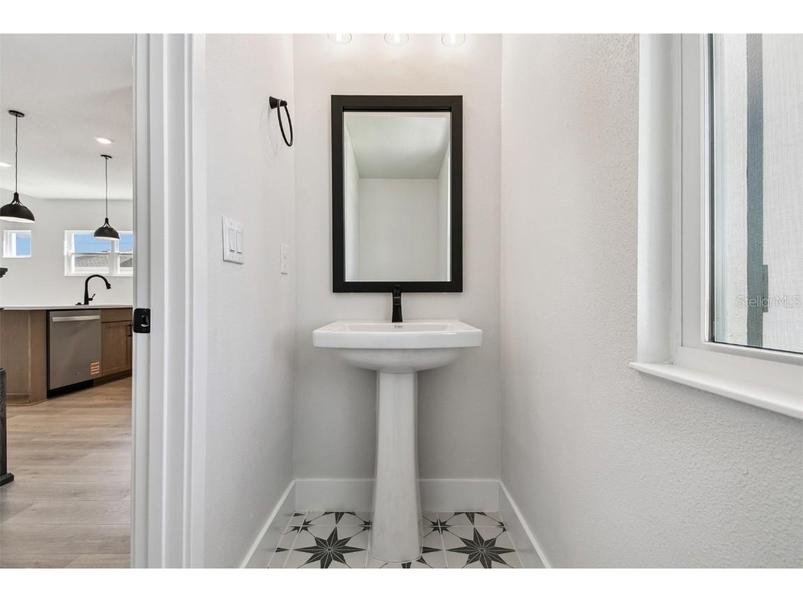 7267 Kodiak Lane Sarasota FL 34240 TB8437851 image36