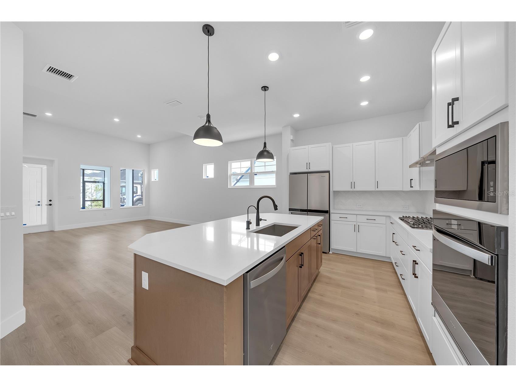 7267 Kodiak Lane Sarasota FL 34240 TB8502773 image3