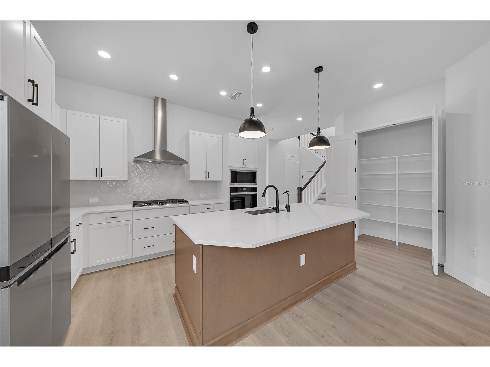 7267 Kodiak Lane Sarasota FL 34240 TB8502773 image6