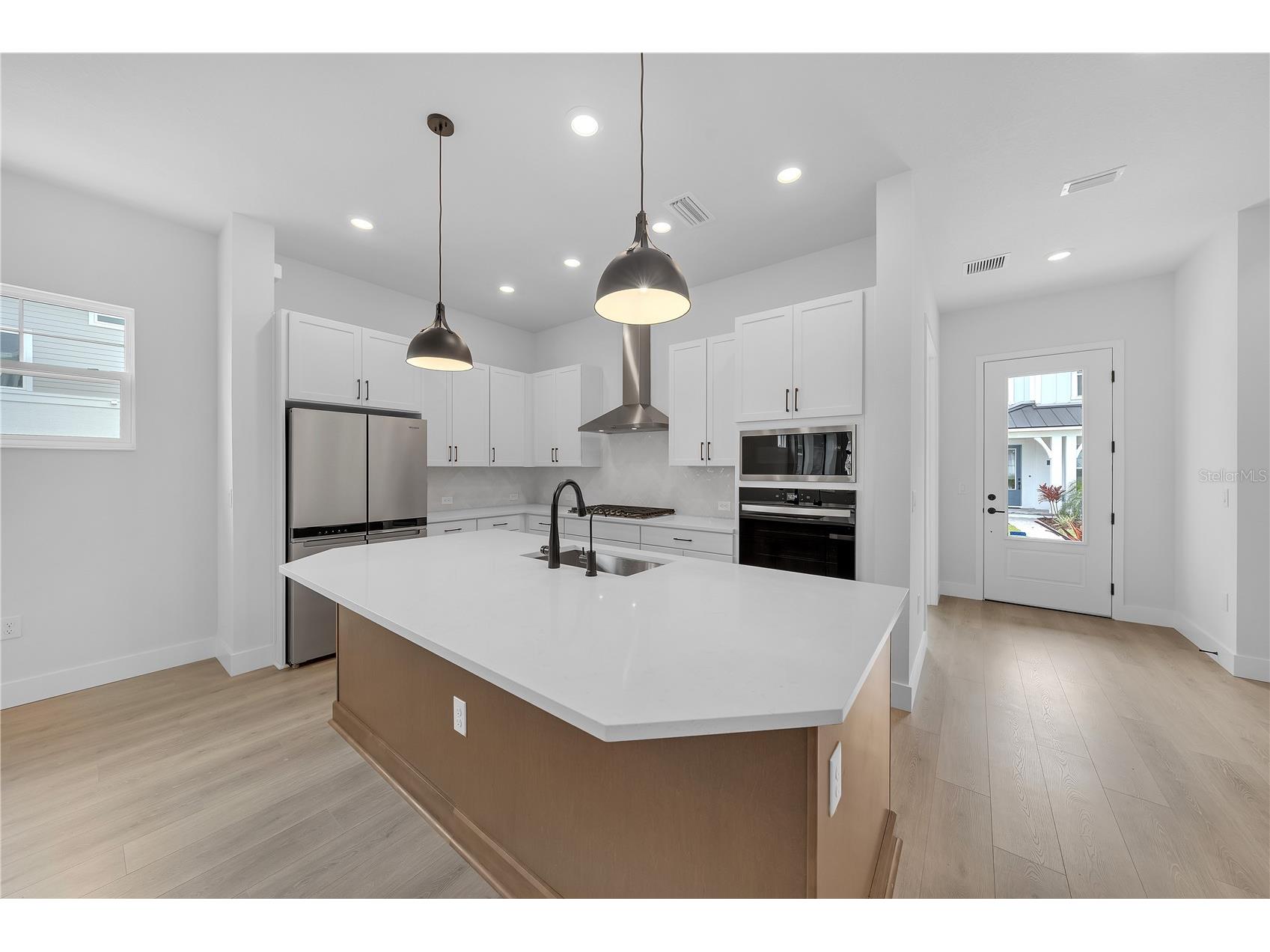 7267 Kodiak Lane Sarasota FL 34240 TB8502773 image8