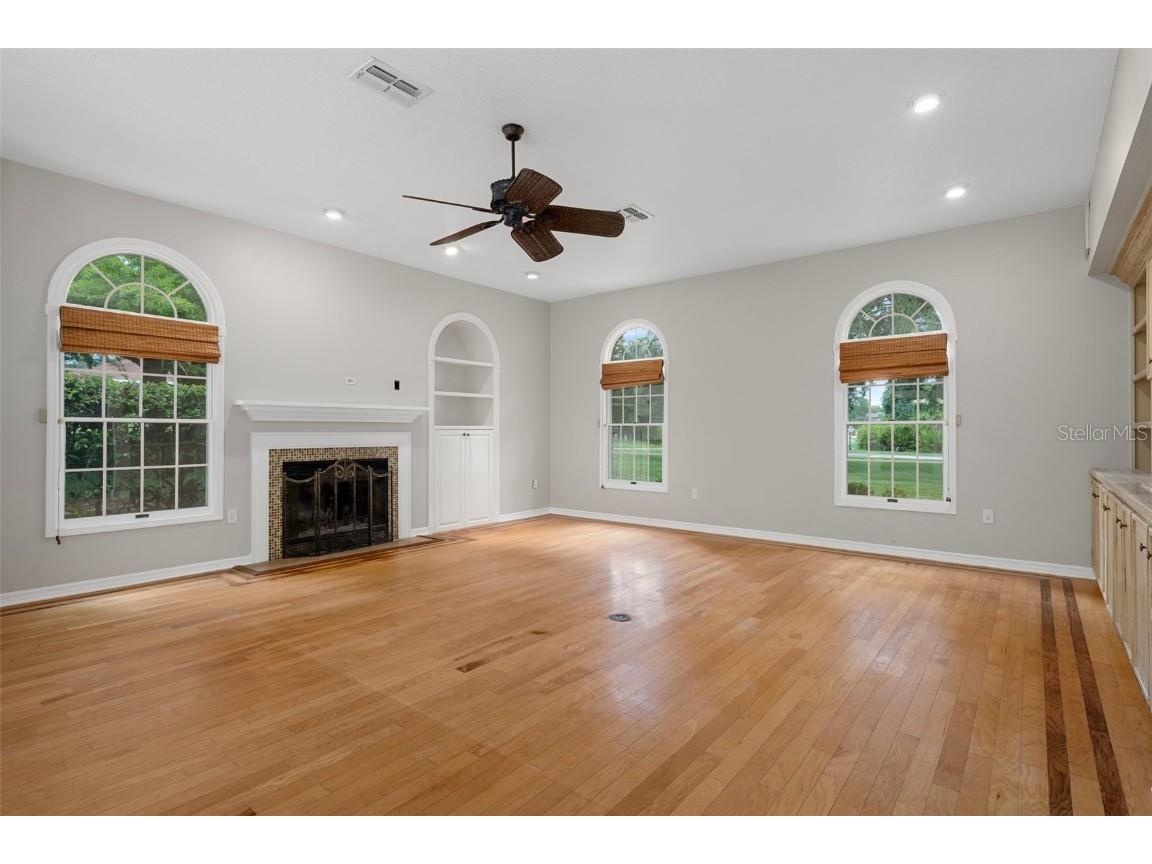 7268 Crystal Spring Run Weeki Wachee FL 34607 W7881287 image14