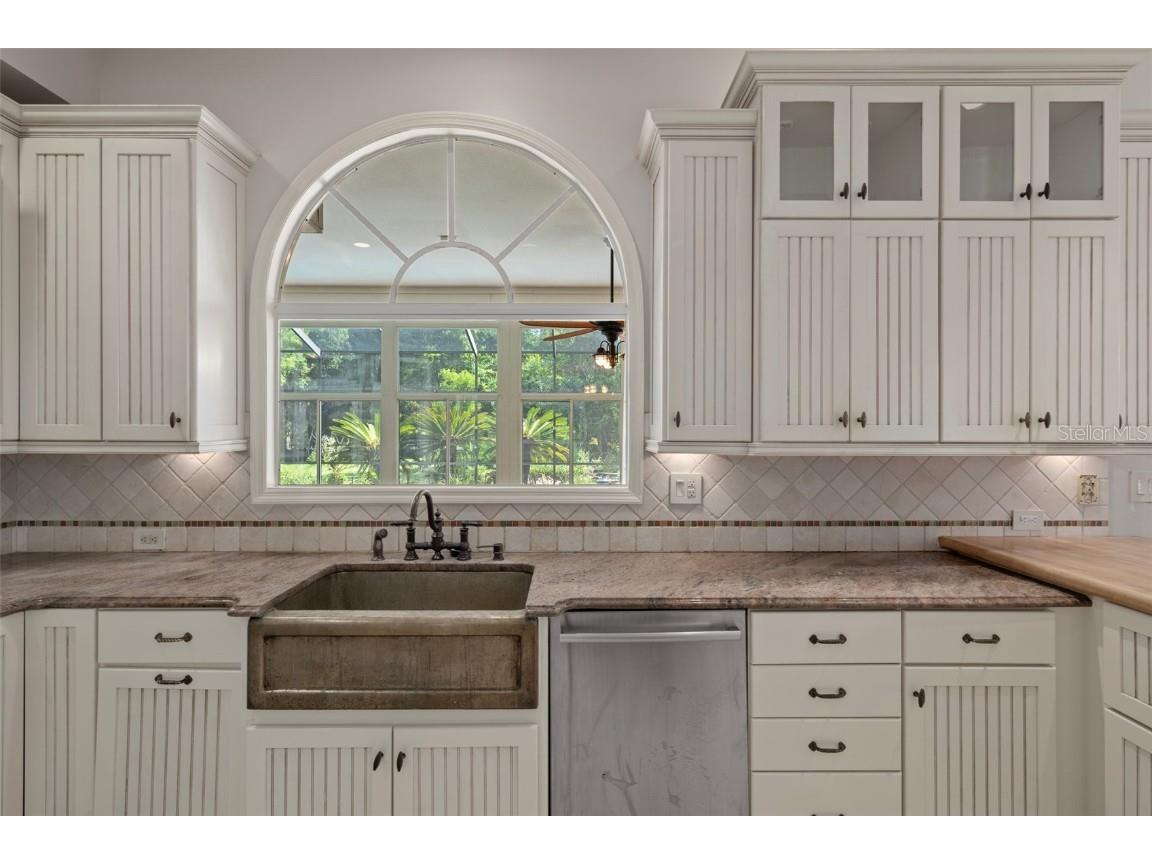 7268 Crystal Spring Run Weeki Wachee FL 34607 W7881287 image30