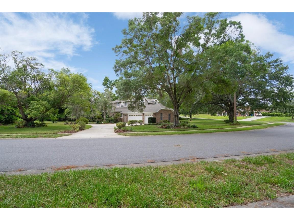 7268 Crystal Spring Run Weeki Wachee FL 34607 W7881287 image86