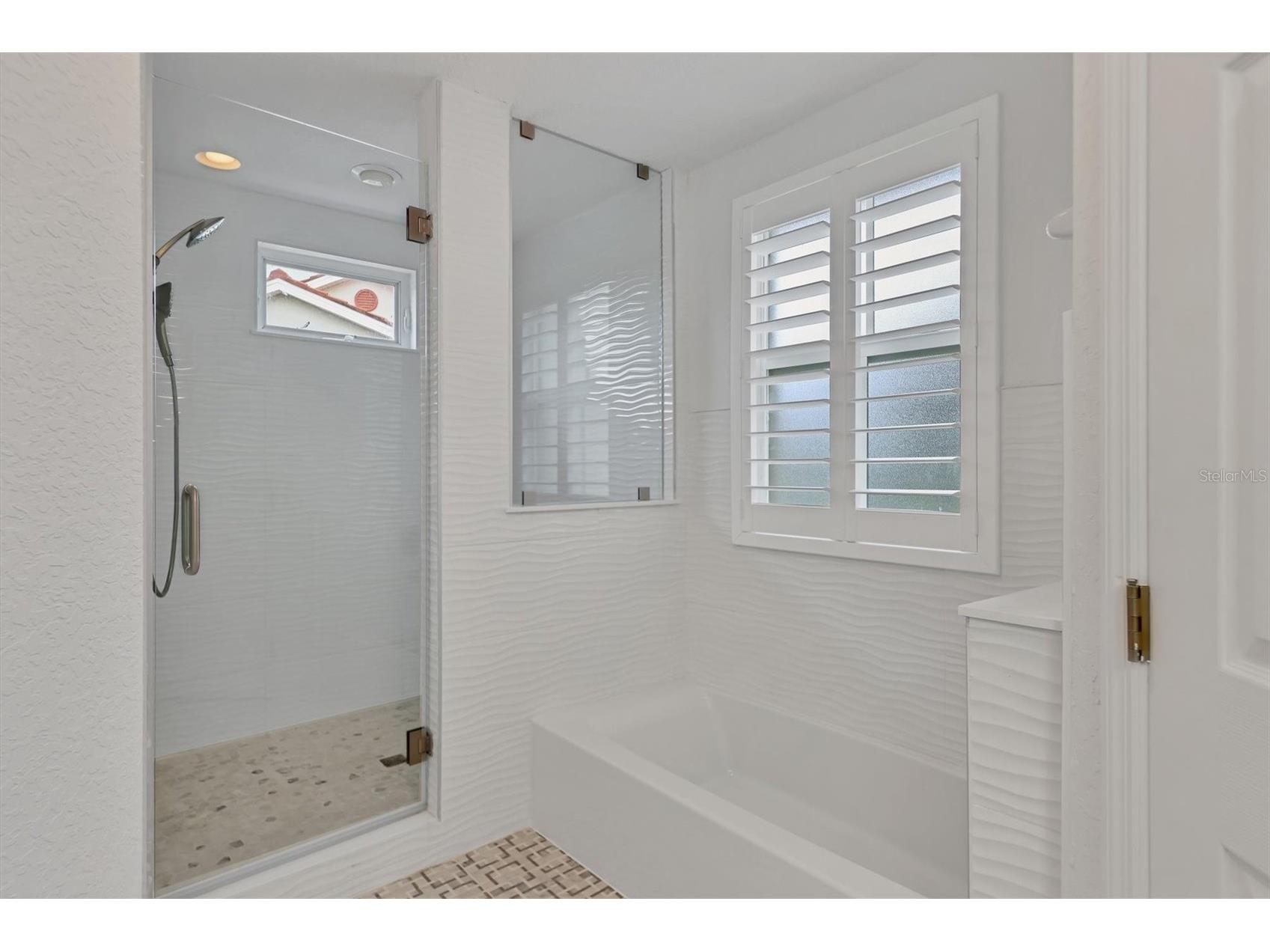 7269 Fountain Palm Circle Bradenton FL 34203 A4682552 image17