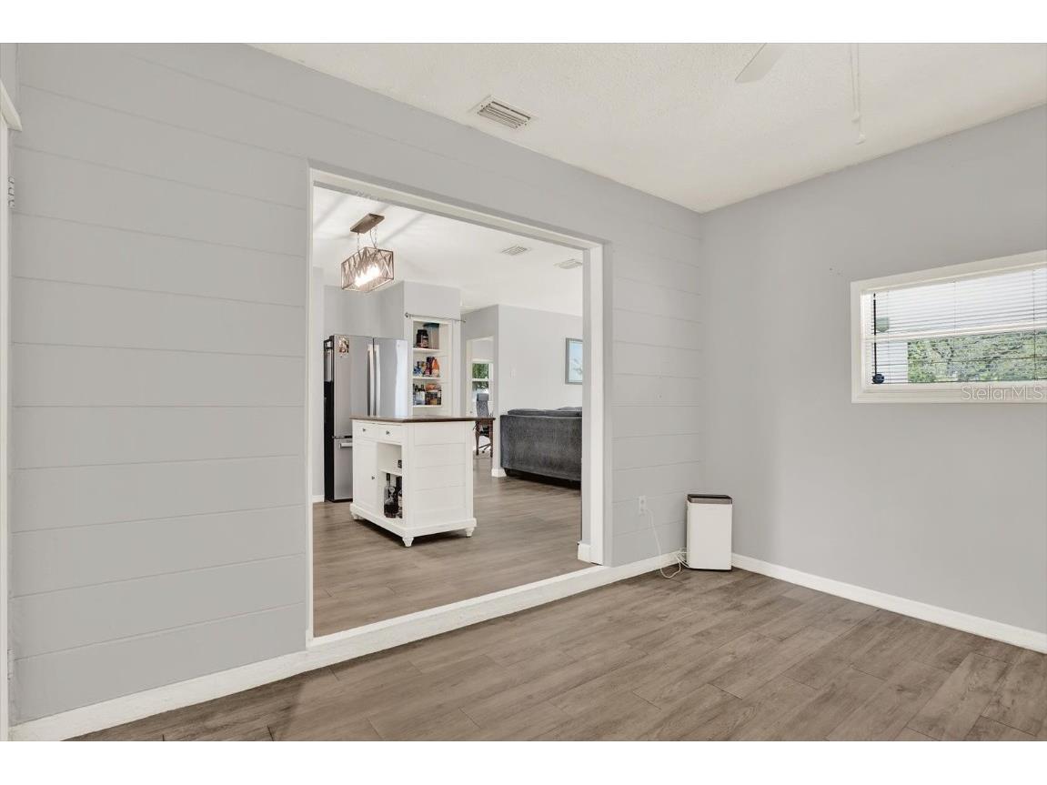 727 54th Avenue N Saint Petersburg FL 33703 TB8436182 image10