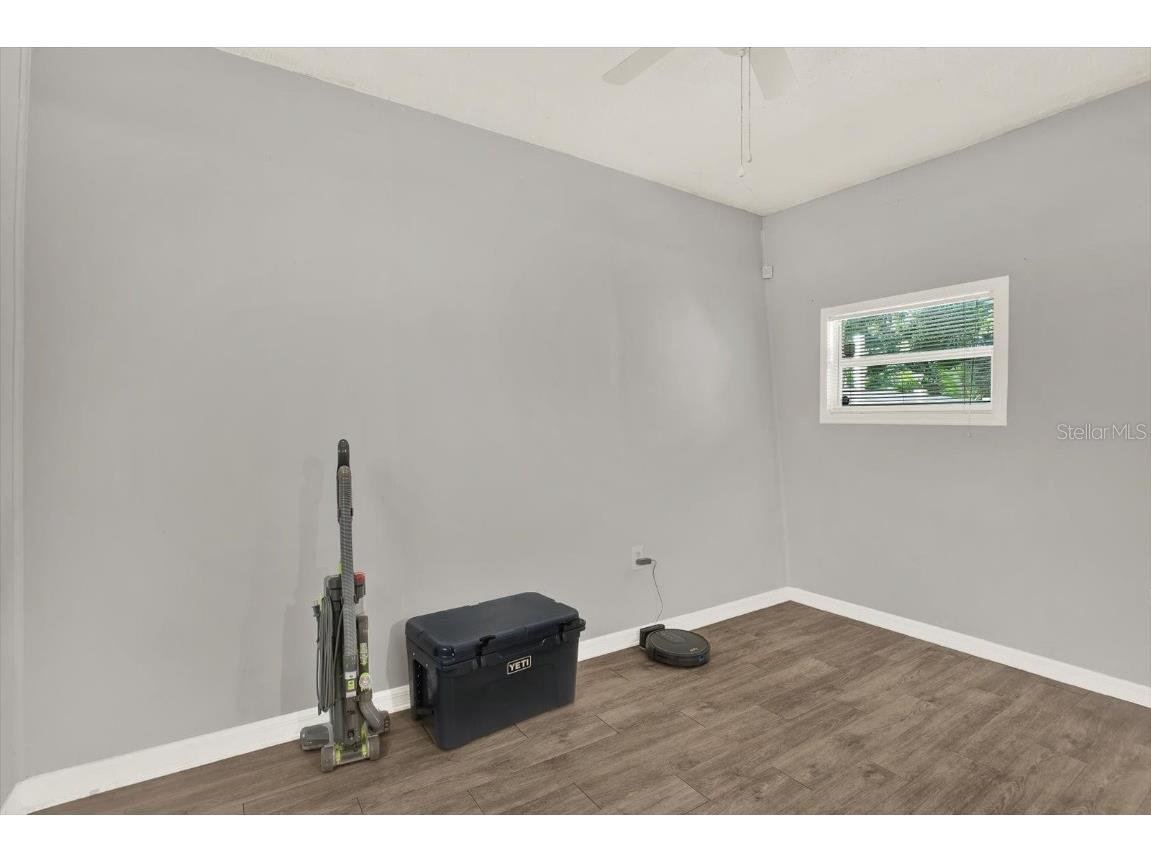 727 54th Avenue N Saint Petersburg FL 33703 TB8436182 image11