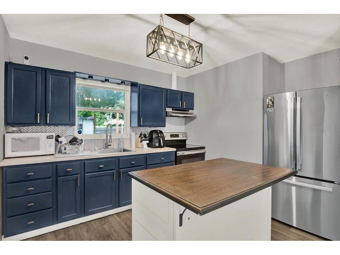 727 54th Avenue N Saint Petersburg FL 33703 TB8436182 image5