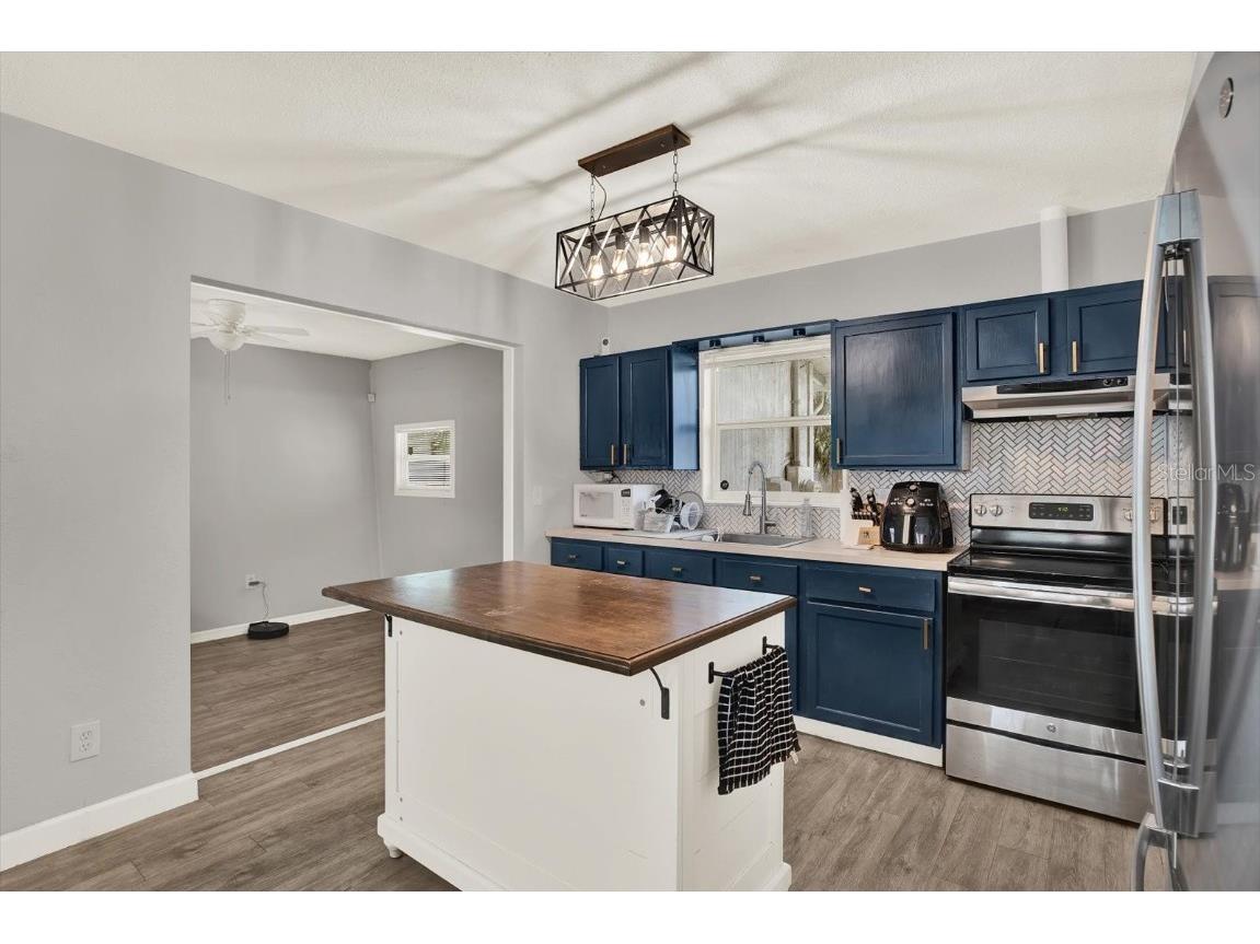 727 54th Avenue N Saint Petersburg FL 33703 TB8436182 image6