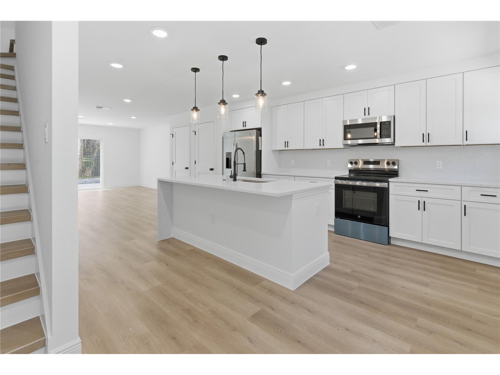 727 Clemson Drive Altamonte Springs FL 32714 O6379751 image3
