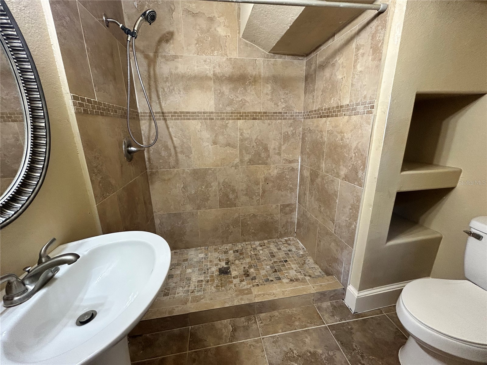 727 Dartmoor Street N #2 Saint Petersburg FL 33701 TB8491958 image5