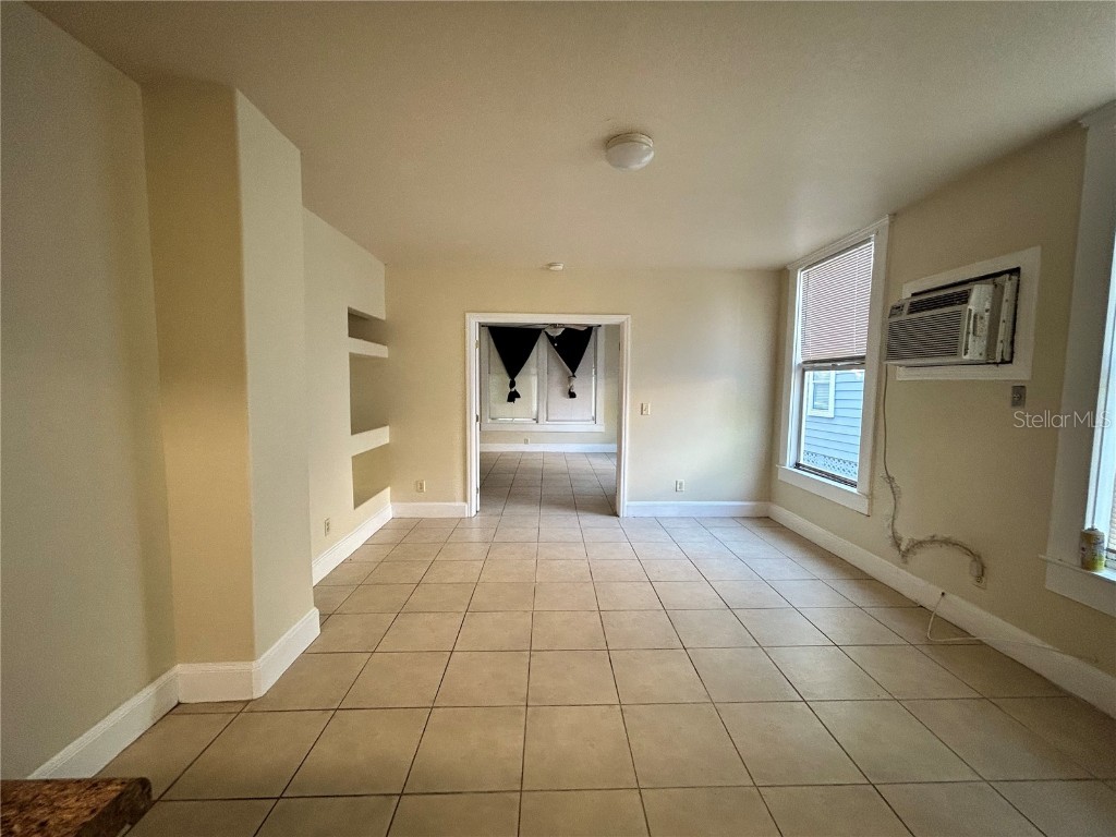 727 Dartmoor Street N #301 Saint Petersburg FL 33701 TB8454988 image8