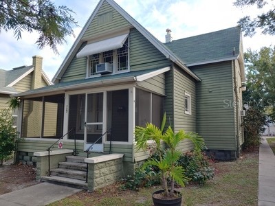 727 Dartmoor Street N #UPPER Saint Petersburg FL 33701 U8225606 image1