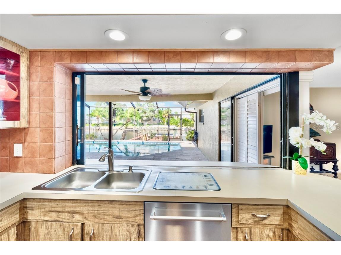 727 Flamingo Drive Apollo Beach FL 33572 TB8428469 image25