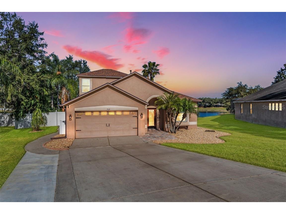 727 Grand Canyon Drive Valrico FL 33594 TB8331747 image1