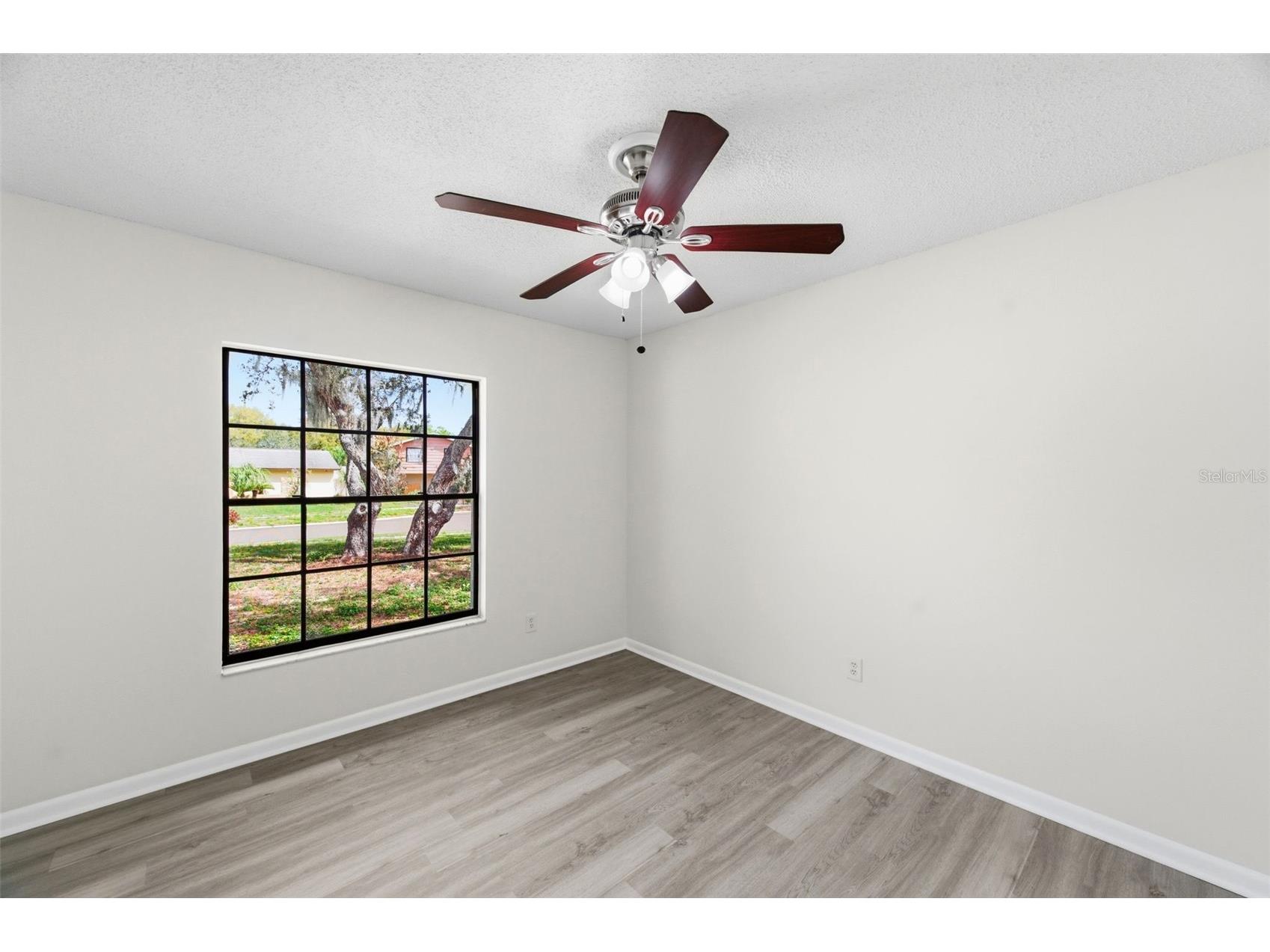 727 Isleton Drive Brandon FL 33511 TB8487982 image25