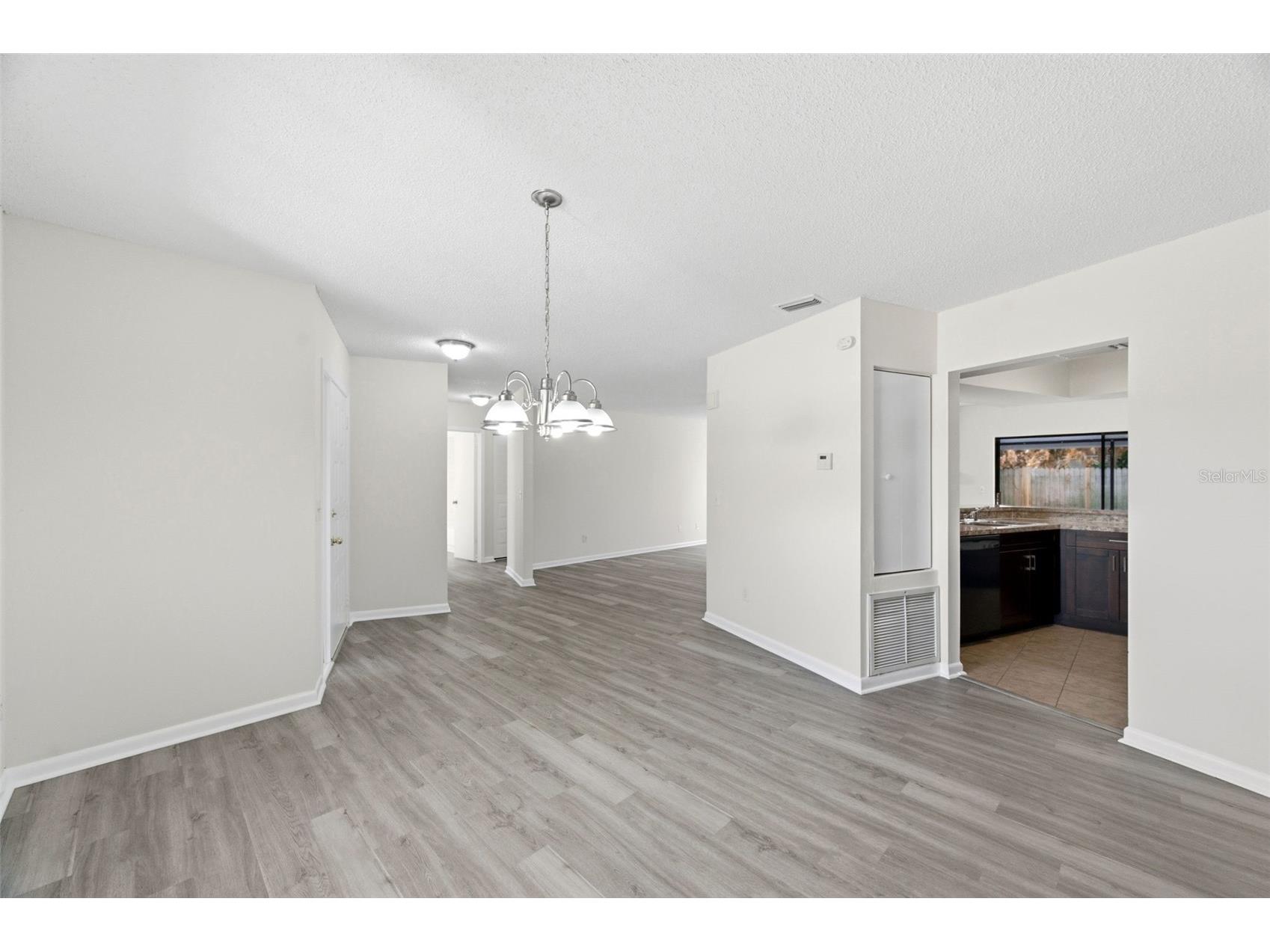 727 Isleton Drive Brandon FL 33511 TB8487982 image9