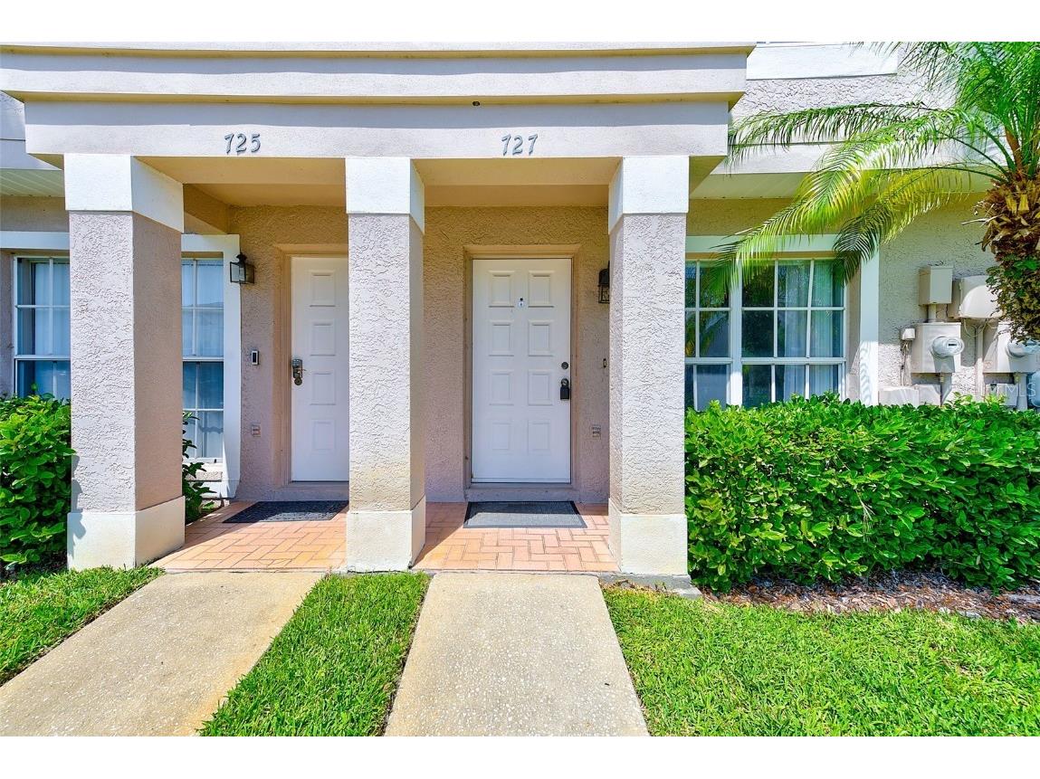 727 Kensington Lake Circle Brandon FL 33511 TB8388376 image1