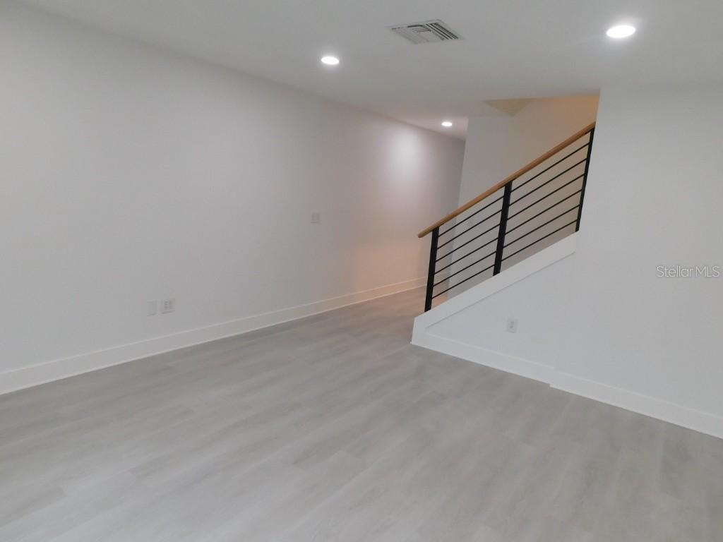 727 Kensington Lake Circle Brandon FL 33511 TB8388376 image2