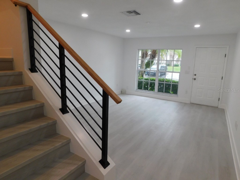 727 Kensington Lake Circle Brandon FL 33511 TB8388376 image3