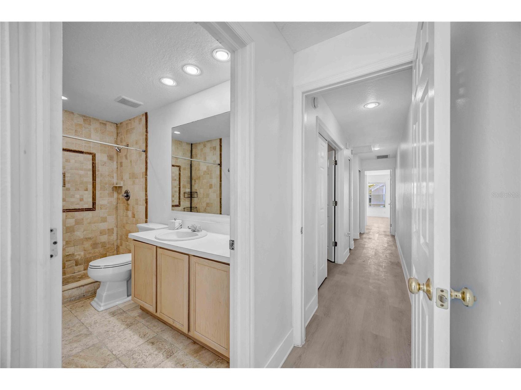 727 Kensington Lake Circle Brandon FL 33511 TB8499409 image49