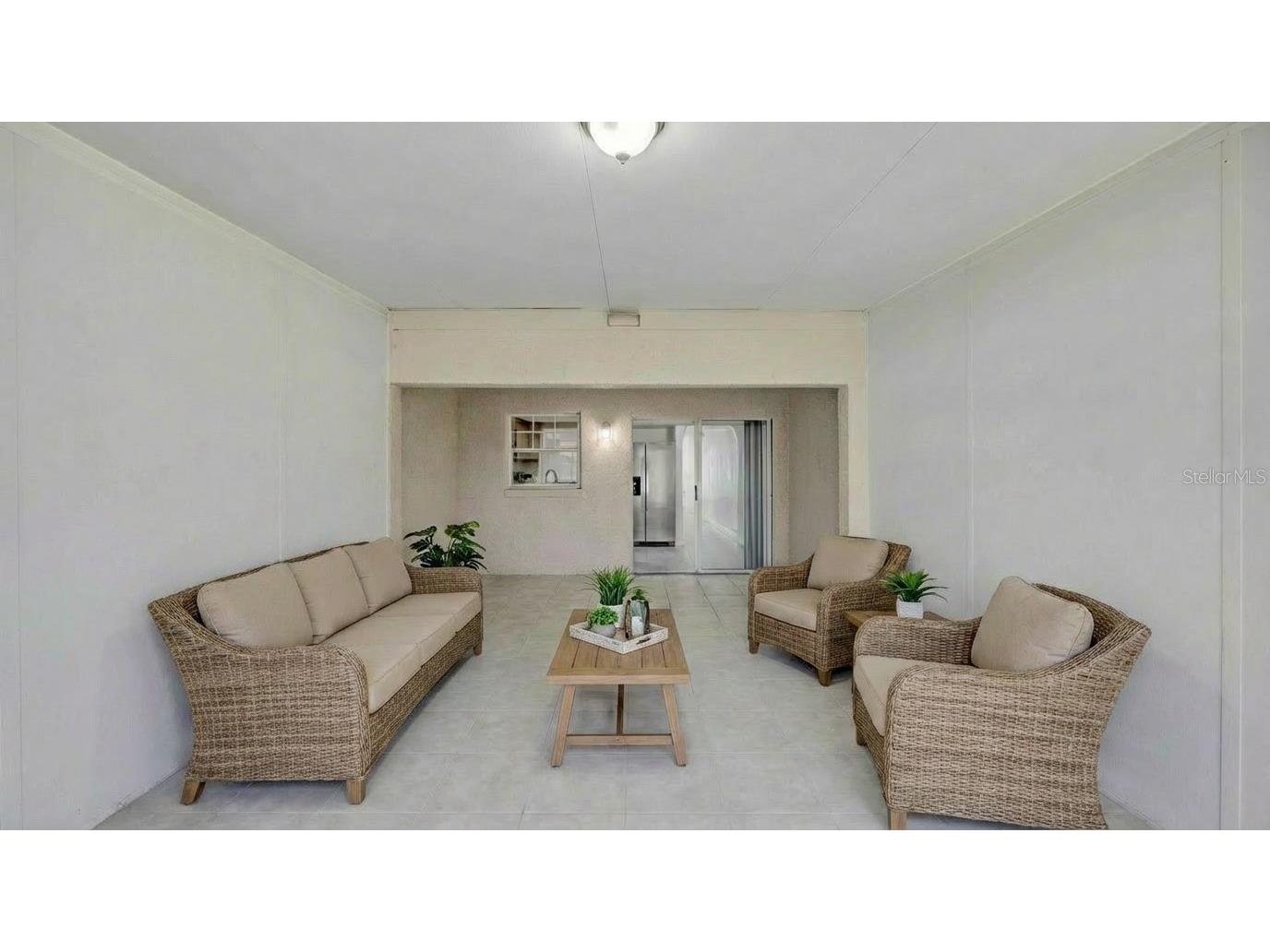 727 Kensington Lake Circle Brandon FL 33511 TB8499409 image50