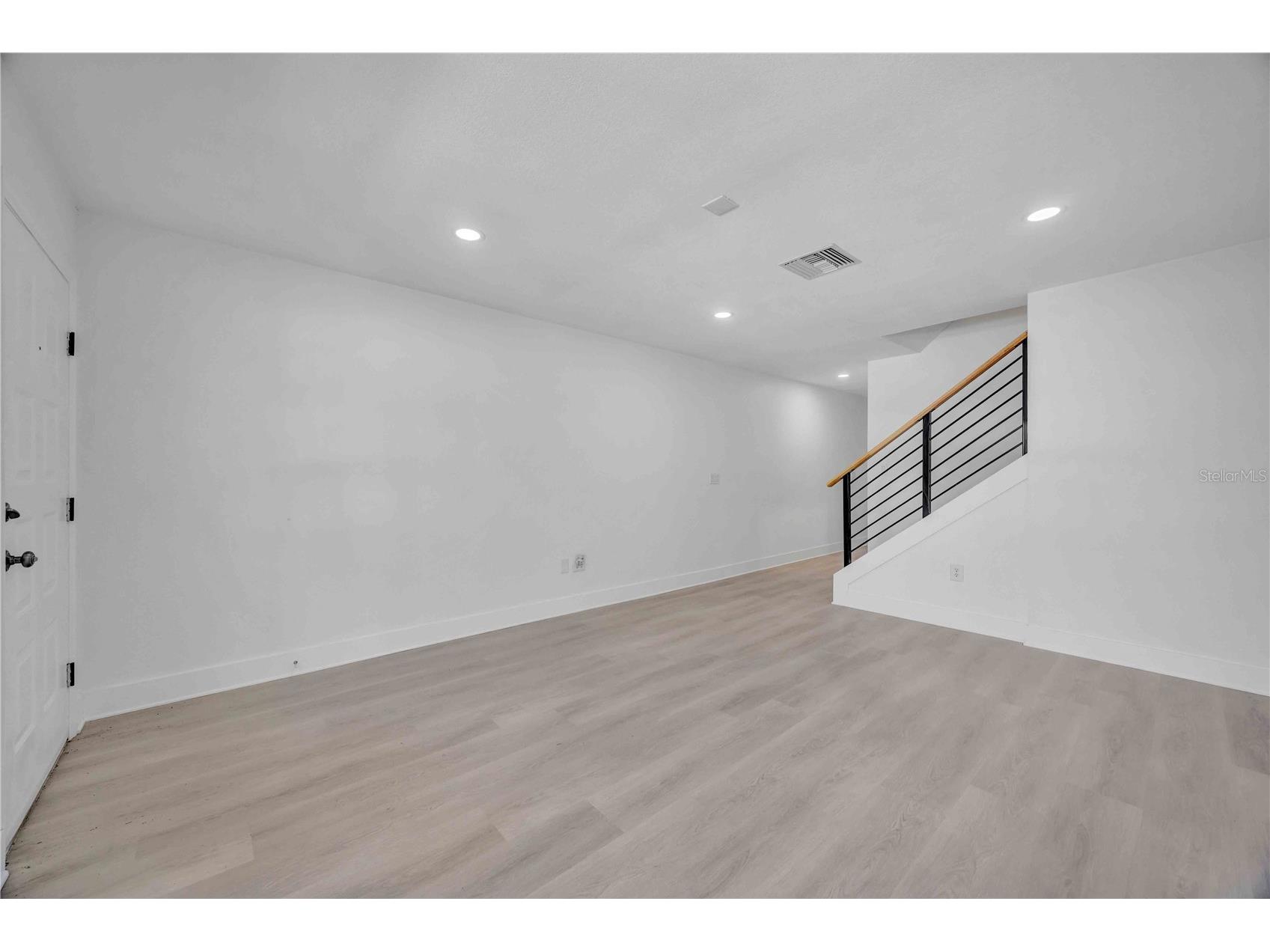 727 Kensington Lake Circle Brandon FL 33511 TB8499409 image6
