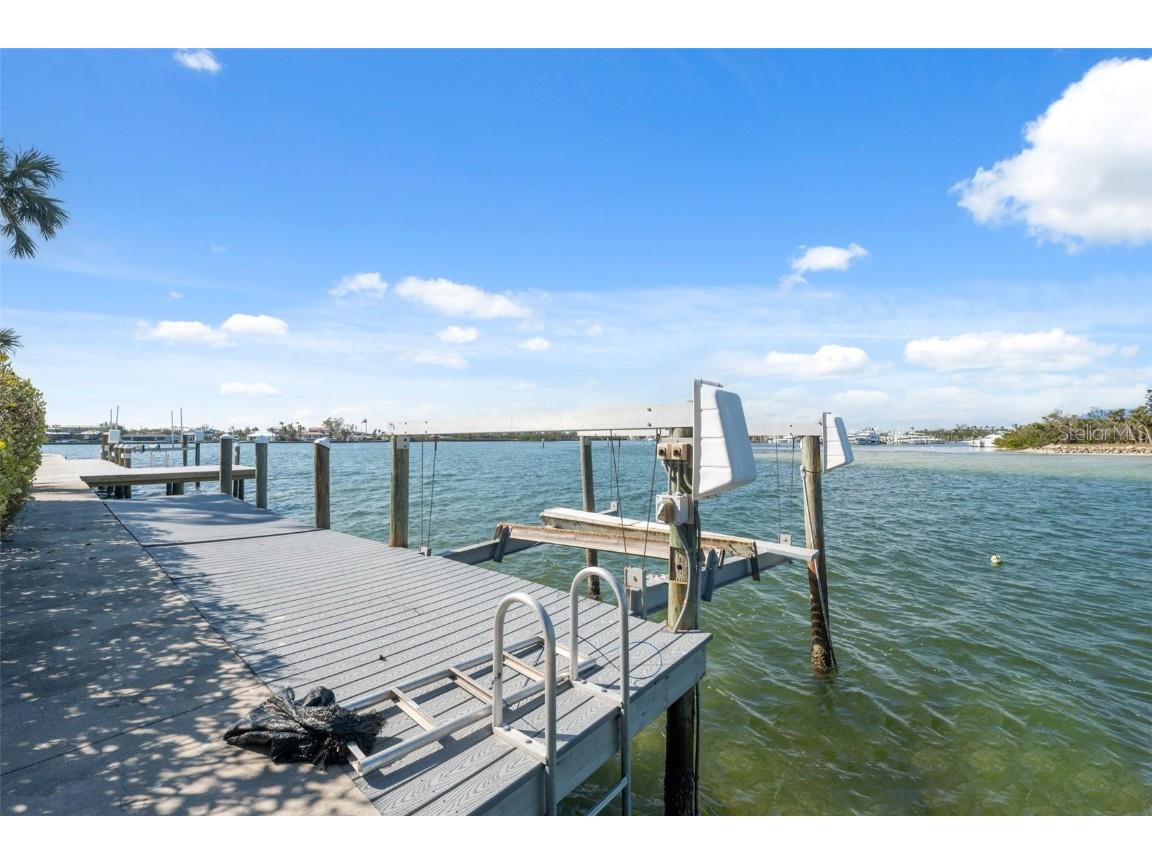 727 Key Royale Drive Holmes Beach FL 34217 TB8348338 image51