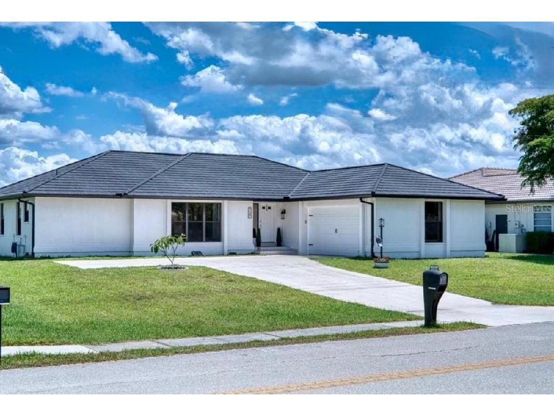 727 Monaco Drive Punta Gorda FL 33950 C7524498 image2